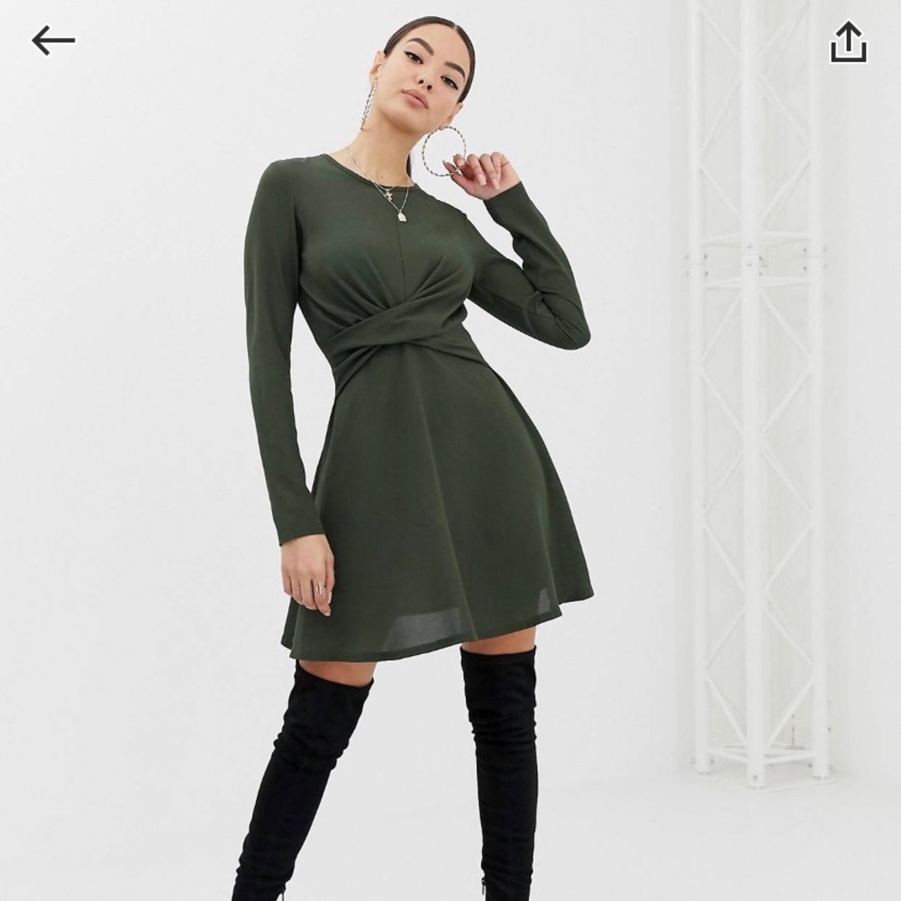 NWT BOO HOO SKATER DRESS SZ 8